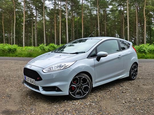 empresario distancia Colibrí Hottest for 40 years: Ford Fiesta ST200 Review | webuyanycar.com