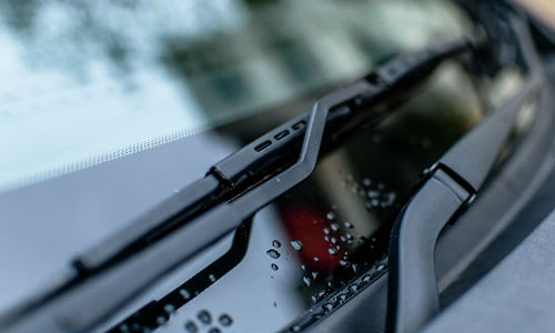 How to change windscreen wipers
