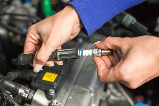 Expert Car Tips: How To Change Spark Plugs | webuyanycar.com