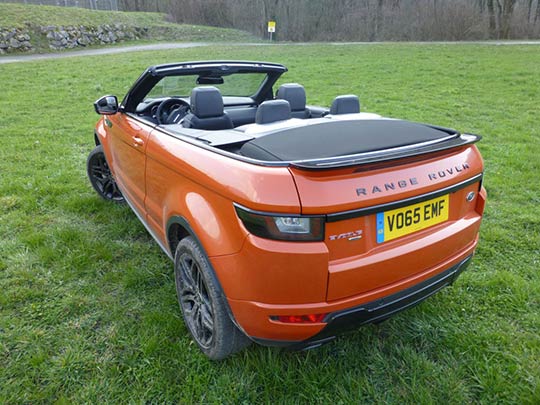 there are only two rear seats instead of the Evoque coupe