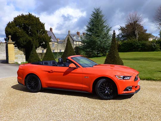 Ford mustang convertible