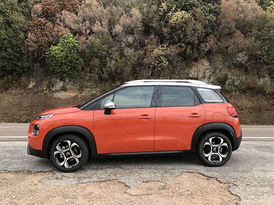 A review on the new Citroen SUV crossover; the C3 Aircross full of character and comfort.