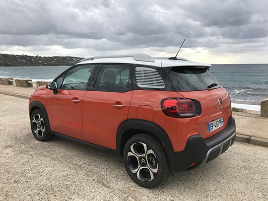 The rear of Citroen C3 Aircross is similar to the MINI countryman and has distinctive tail lights for a strong rear identity.