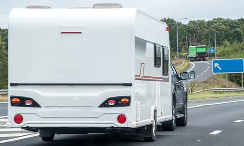 Speed limits for towing a caravan and trailer explained