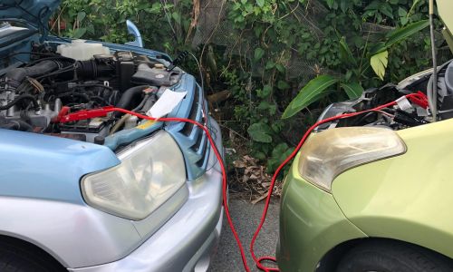 How to prevent car battery draining